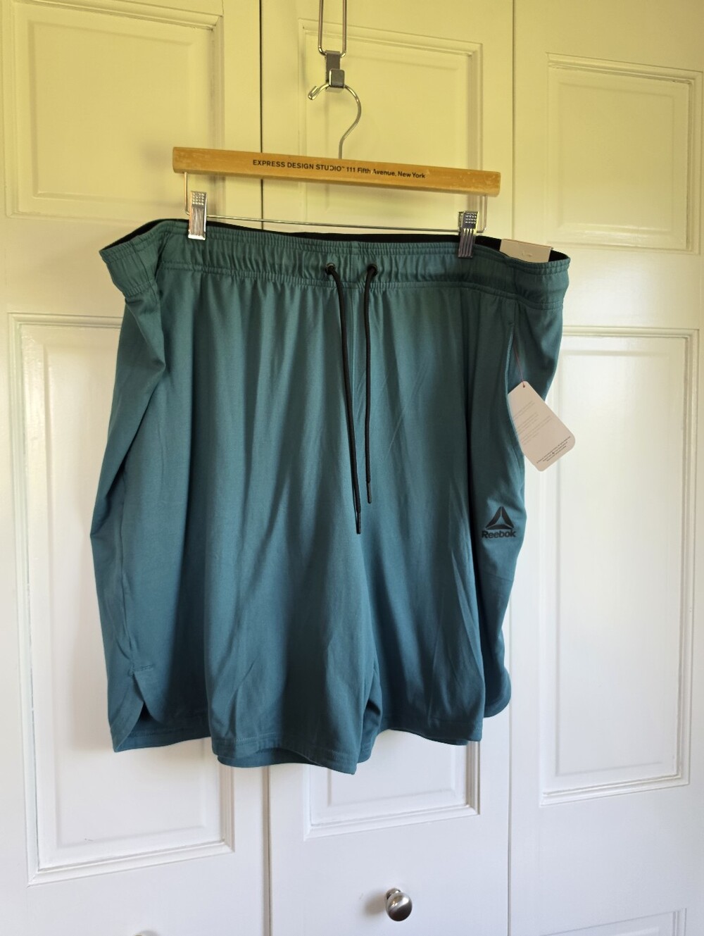 NEW REEBOK Athletic Legacy Core Shorts 9" Inseam Pockets 3XL Green Men’s